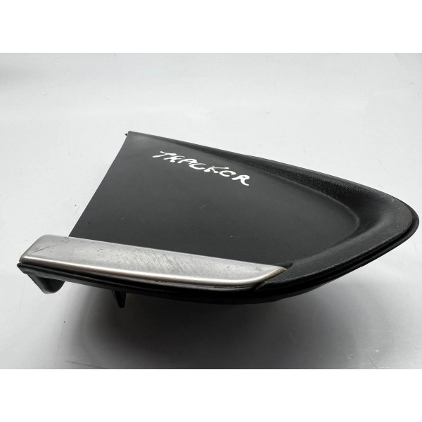 Moldura Externa Retrovisor Direito Chevrolet Tracker 2018