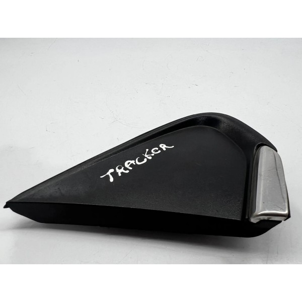 Moldura Externa Retrovisor Direito Chevrolet Tracker 2018