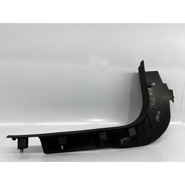 Soleira Int. Dianteira Direita Chevrolet Tracker 2017 A 2019