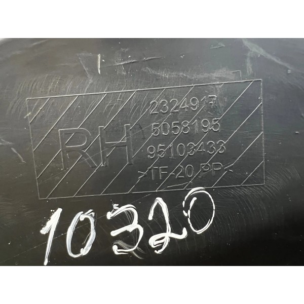 Soleira Int. Dianteira Direita Chevrolet Tracker 2017 A 2019