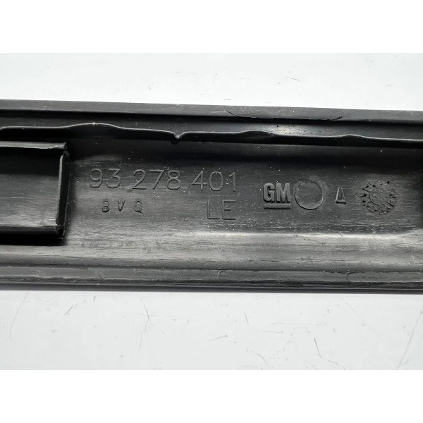 Friso Traseiro Le  Chevrolet Astra 1999 A 2009