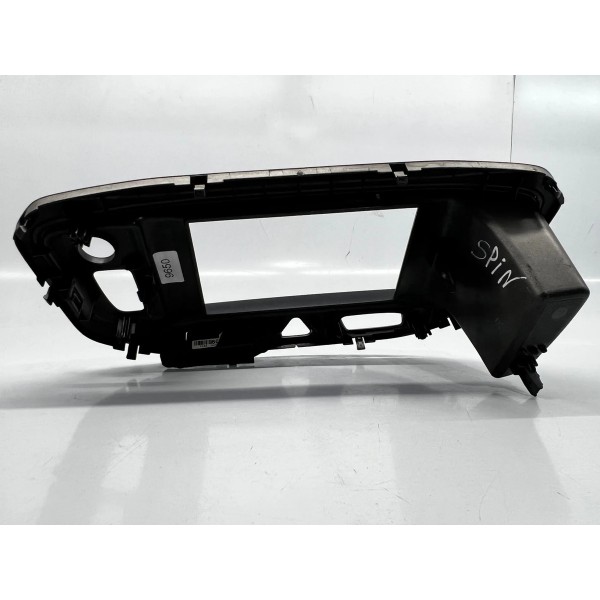 Moldura Painel Central Chevrolet Spin 2013 A 2017 Prata E Preto