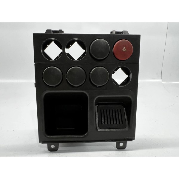 Moldura Central Botão Alerta Iveco Daily 2011